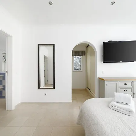 Luxurious And Peaceful 3 Bedroom * Loulé