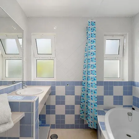 Villa Luxurious&peaceful 3 Bedroom *