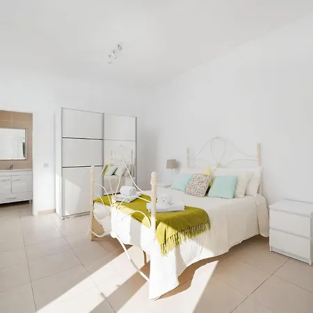 Villa Luxurious And Peaceful 3 Bedroom *