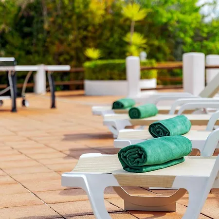 Villa Luxurious And Peaceful 3 Bedroom Loulé