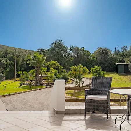 Villa Luxurious And Peaceful 3 Bedroom