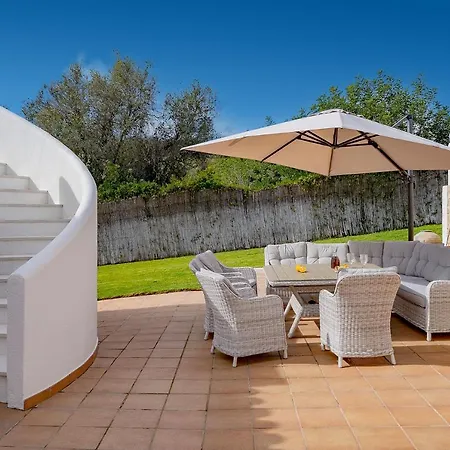 Villa Luxurious And Peaceful 3 Bedroom